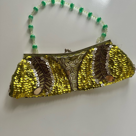 Green and Yellow Sequin Clutch Bag - Picture 7 of 8